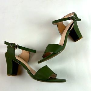 Nwot Zara Basic army green heel sandals 7